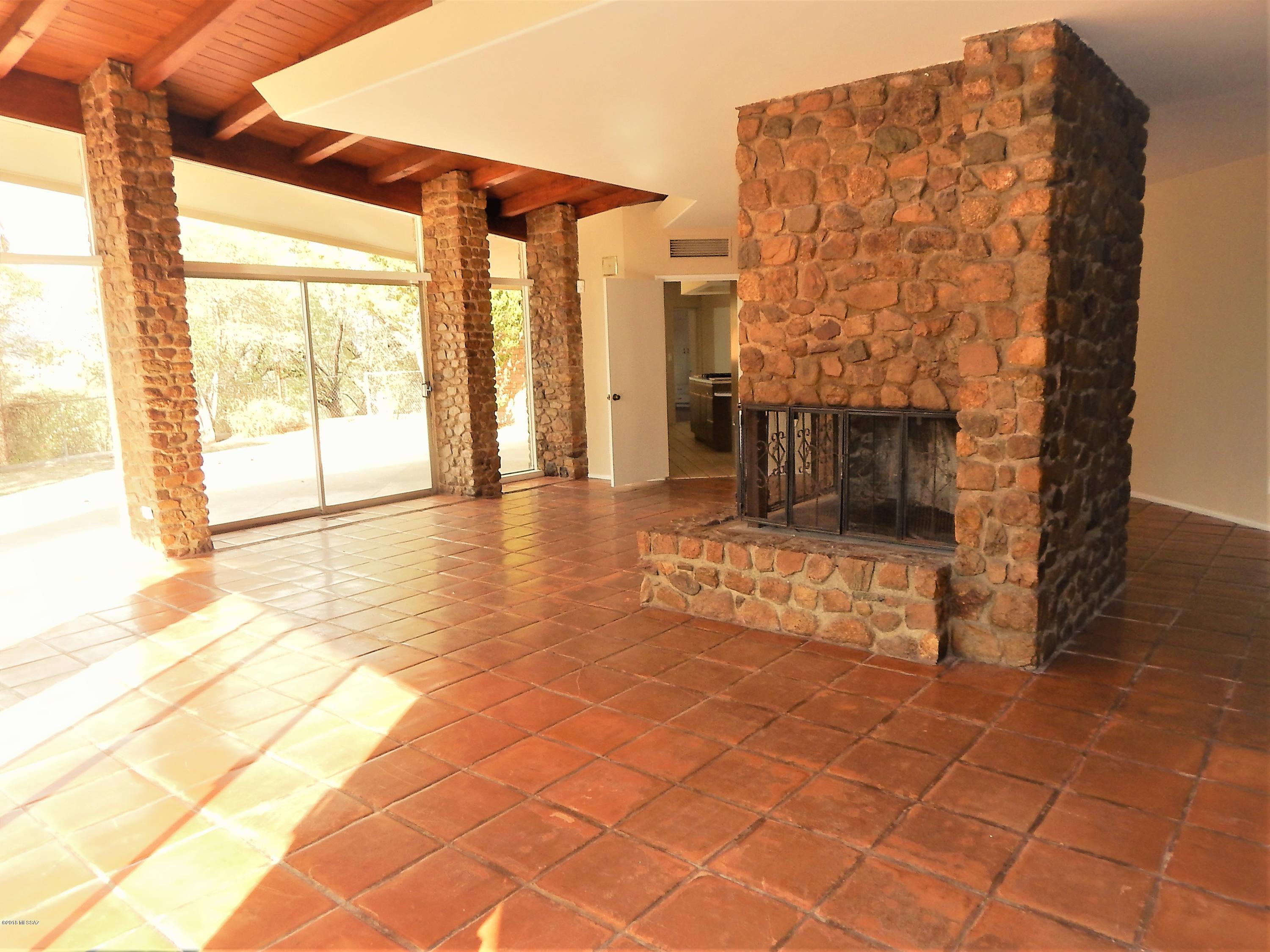Lobo Loma Estates - Residential