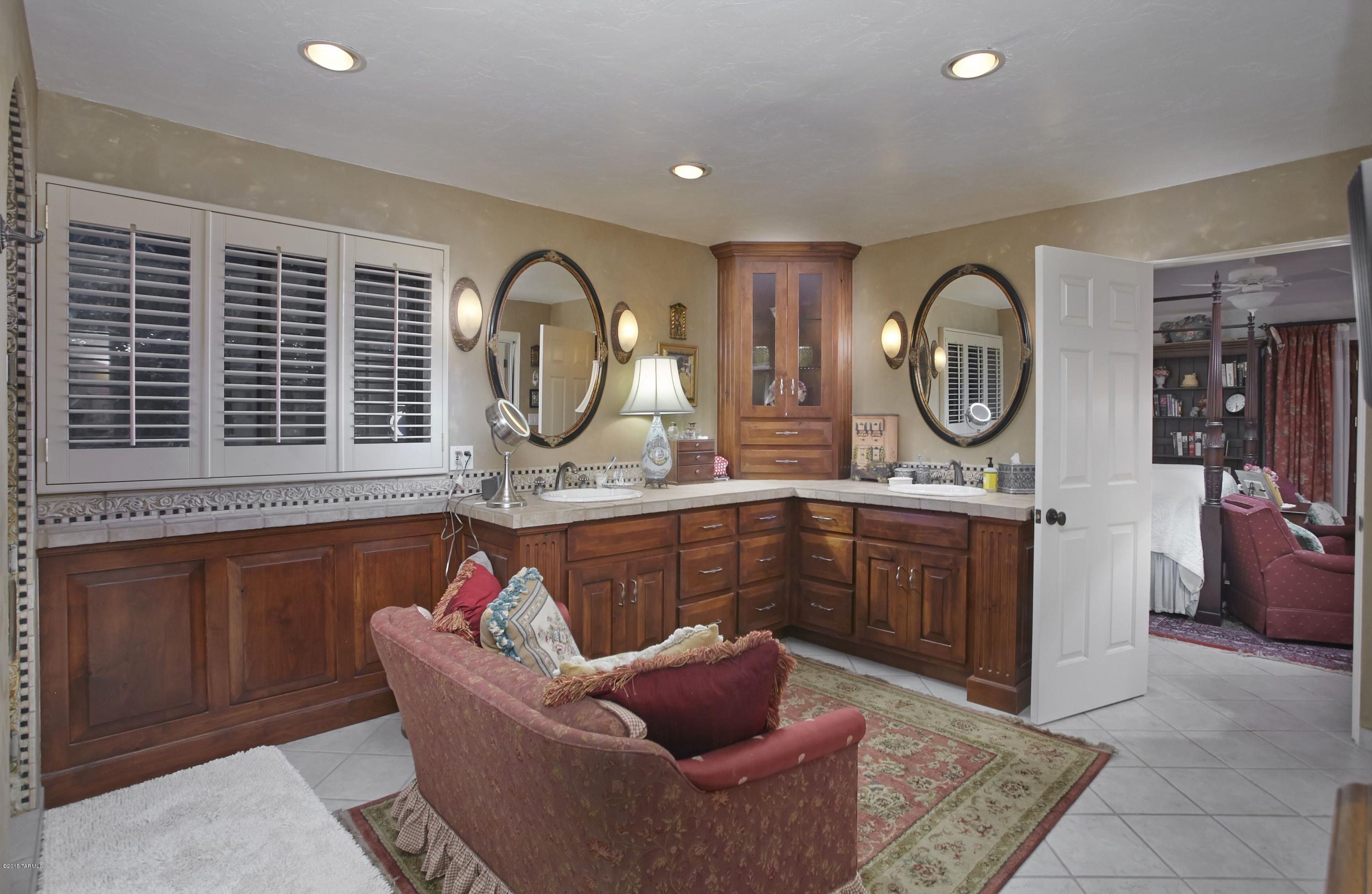Country Club Estates NO. 1 - Residential