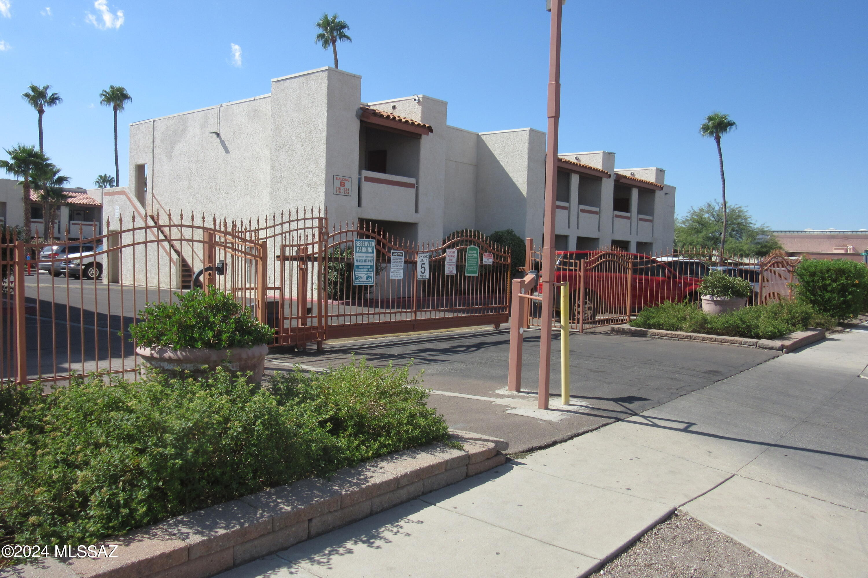 Gated Community, Community Pool and Spa                              (updated). BBQ area.  Perfect central location, down town, U of A, shopping, I-10, easy in and easy out.  Patio w/views from the 2nd floor.  This Unit has all new paint, new carpets and not occupied as of the update.  Buy here for 1/2 of what you rent for.