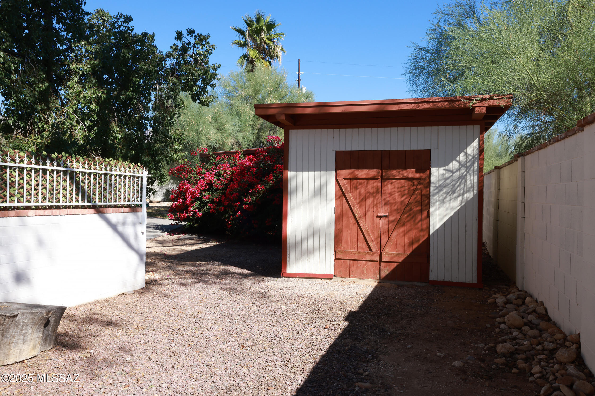 Casas Adobes Addition - Residential