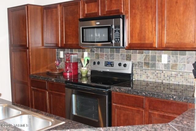 Placita Escondida Bldgs 18-20 Units 1-204 - Residential Lease