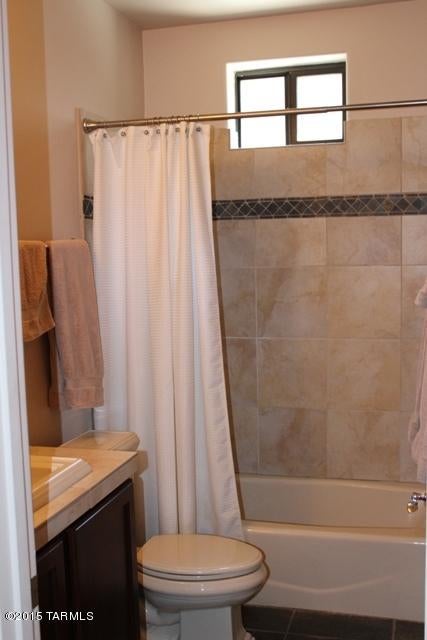 Placita Escondida Bldgs 18-20 Units 1-204 - Residential Lease