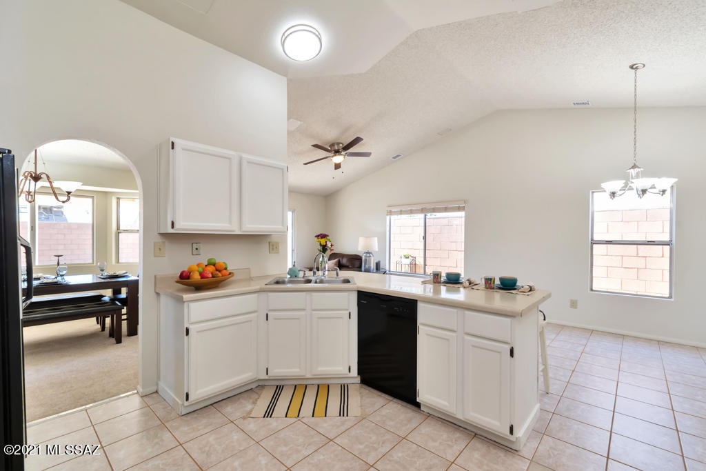 Cortaro Ridge (125-214) - Residential