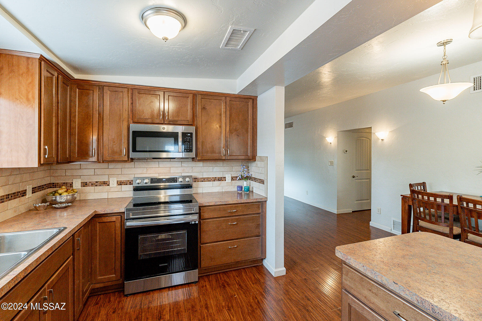 Campbell Ave. Acres - Residential