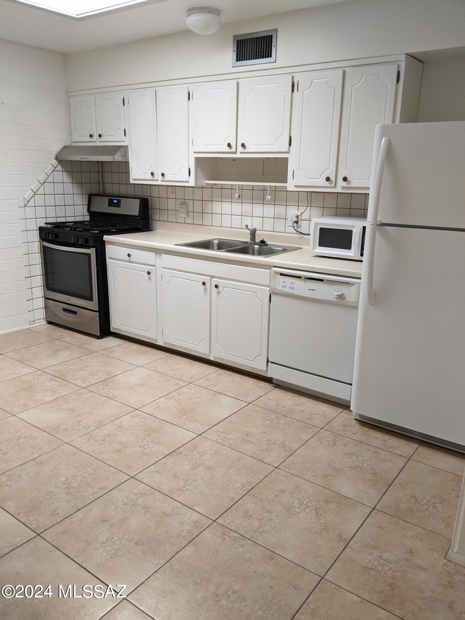 Silverbell West Condos - Residential Lease