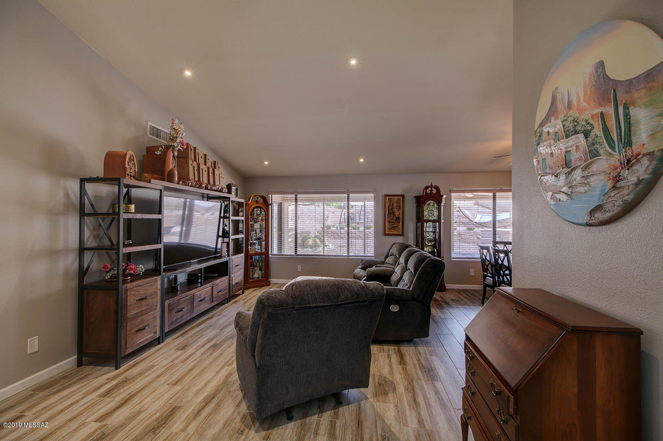 Saddlebrooke - Residential