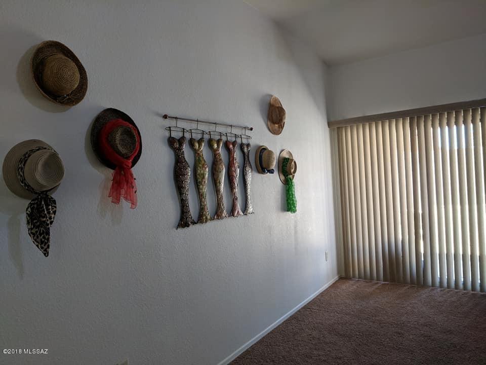 Tres Pueblos - Residential