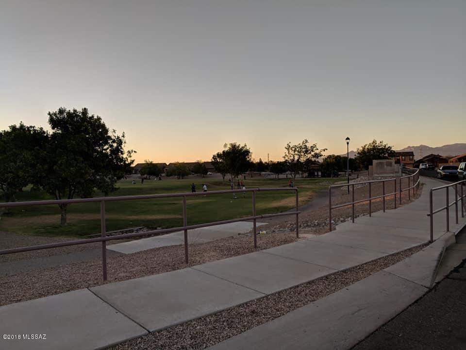 Tres Pueblos - Residential