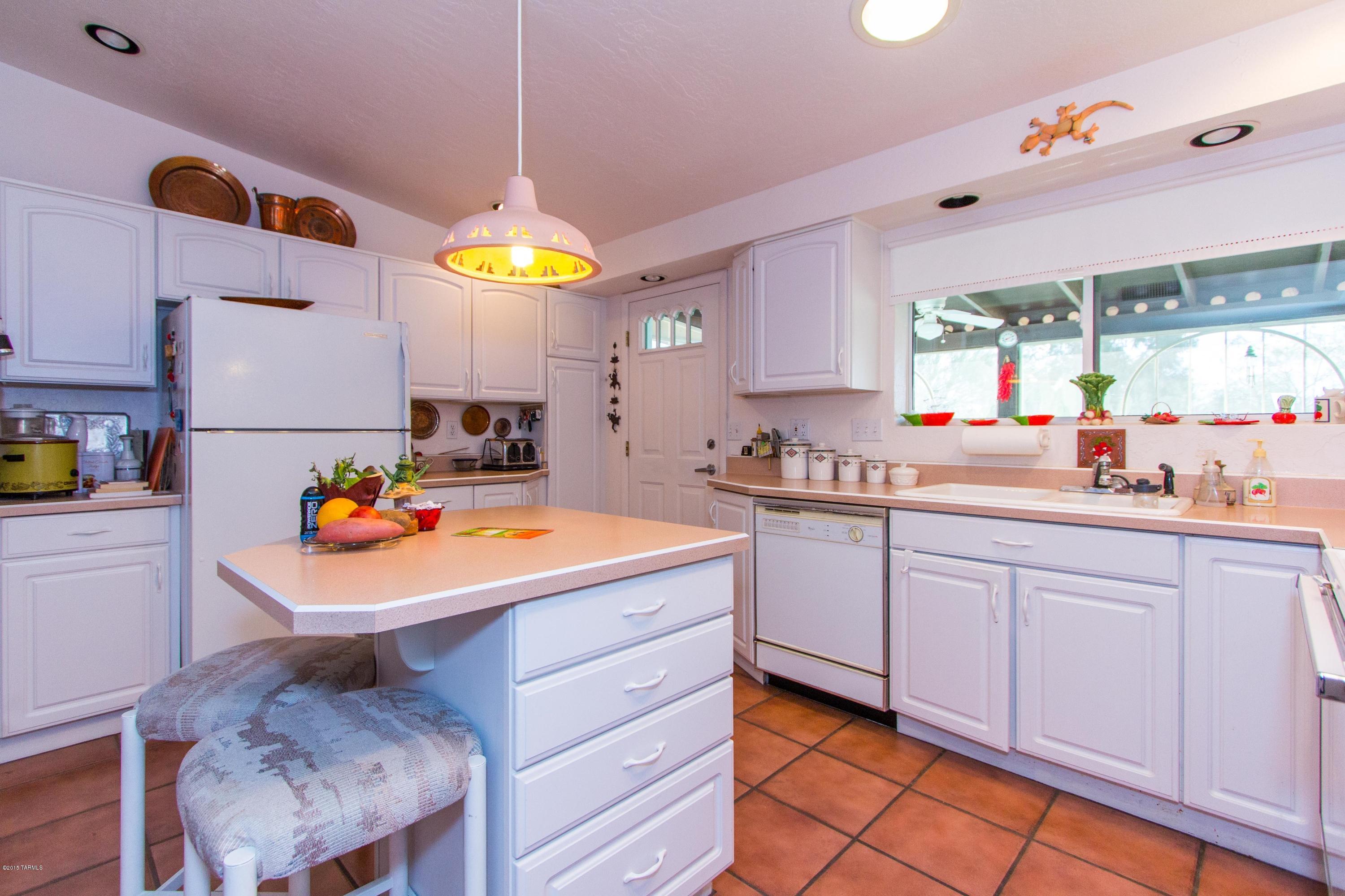 Casas Adobes Estates NO. 3-A - Residential