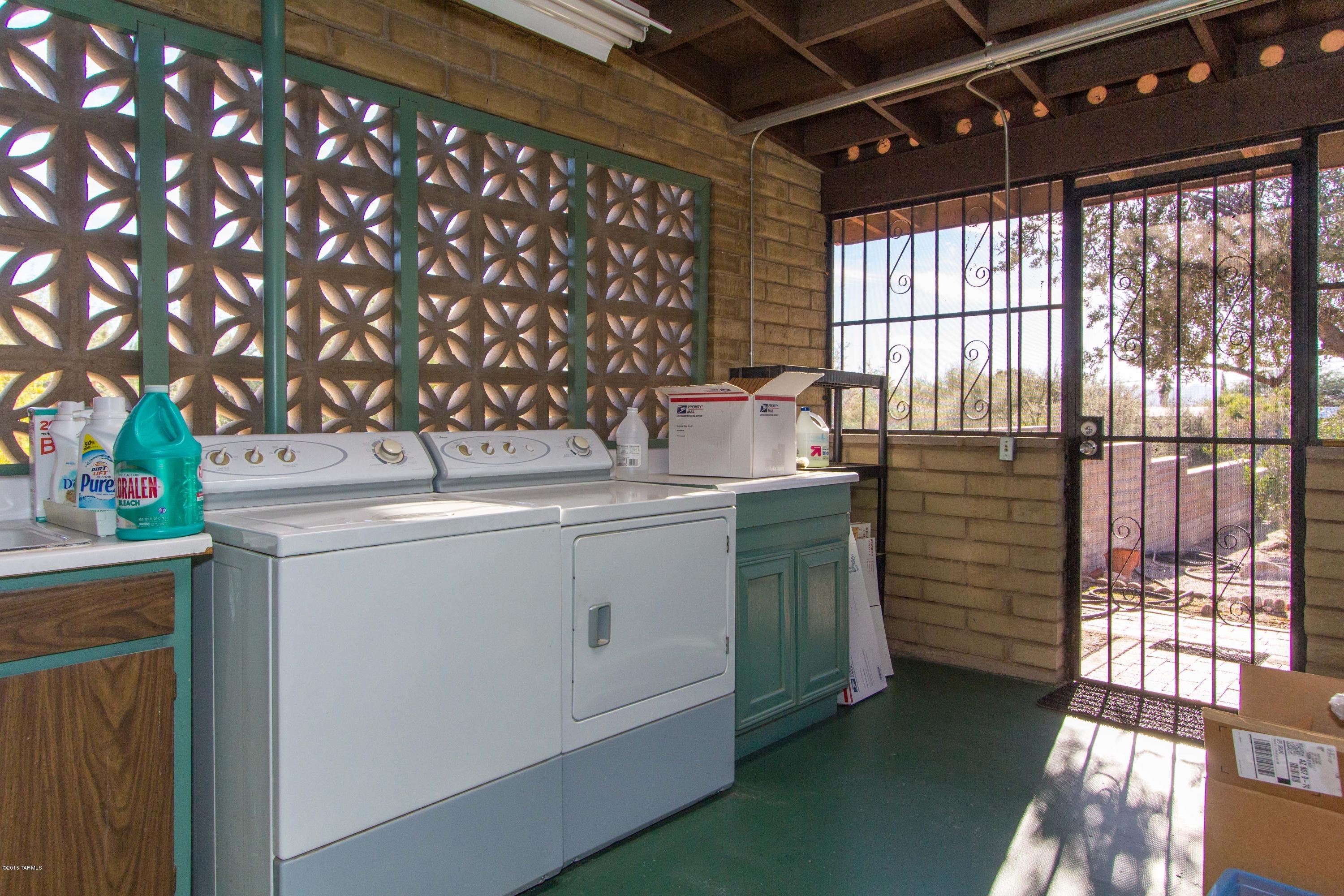 Casas Adobes Estates NO. 3-A - Residential