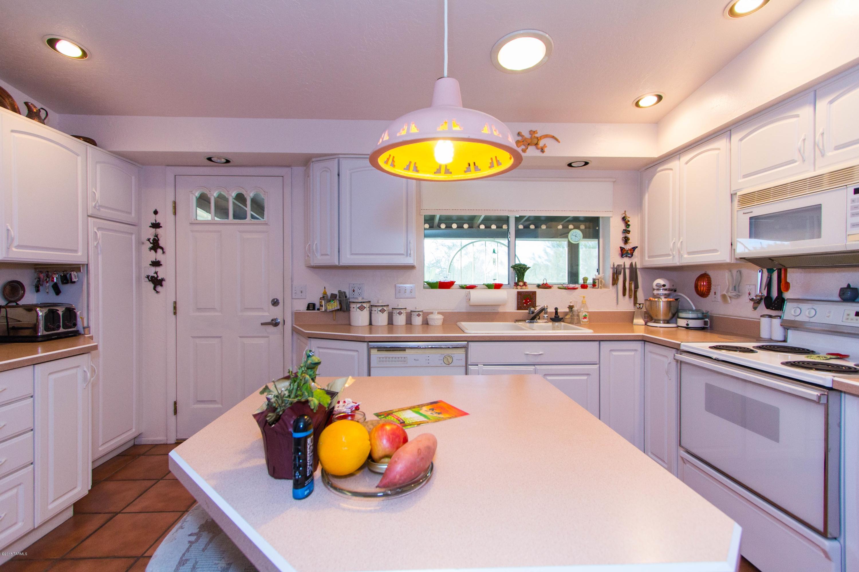 Casas Adobes Estates NO. 3-A - Residential