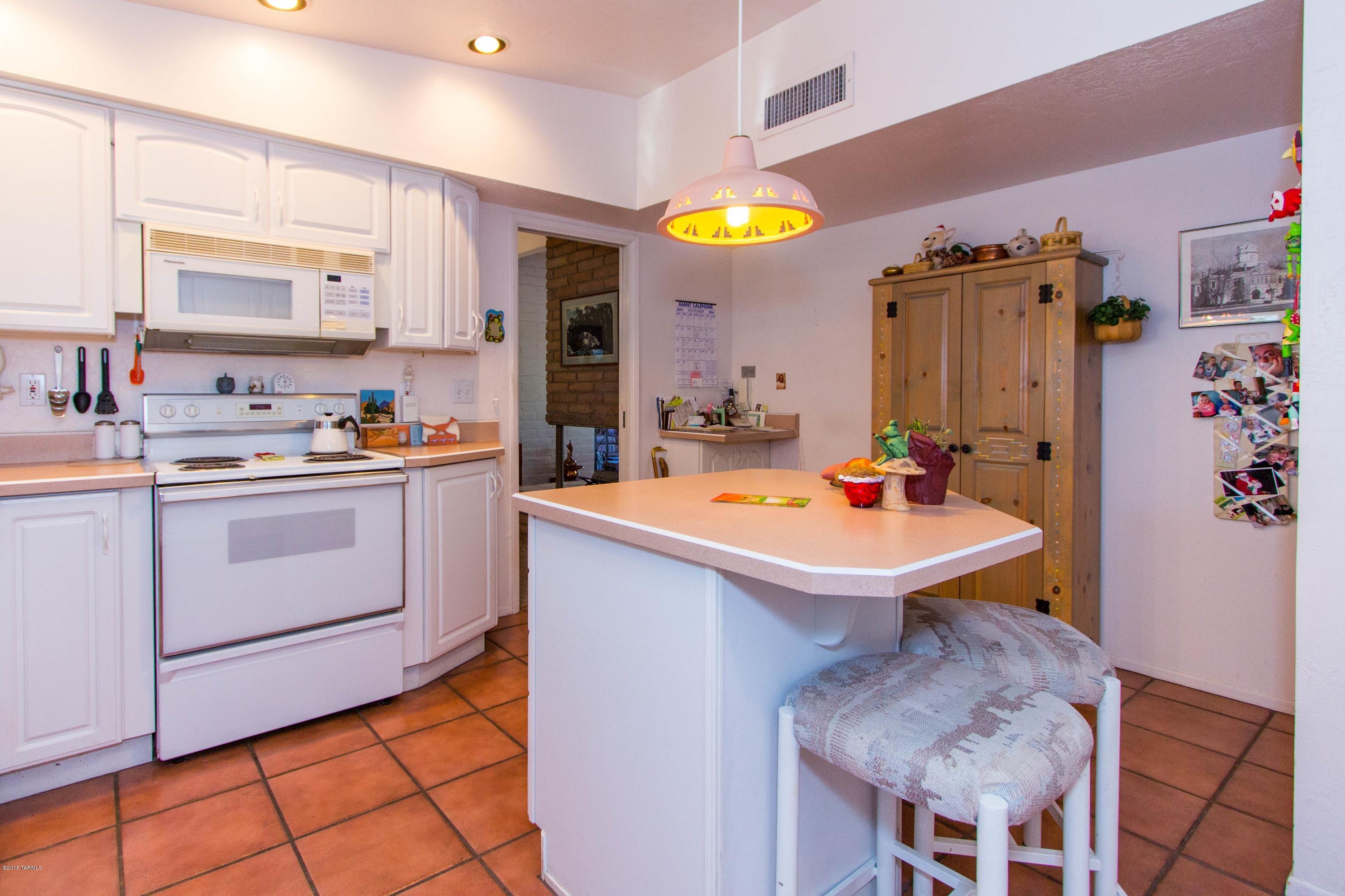 Casas Adobes Estates NO. 3-A - Residential