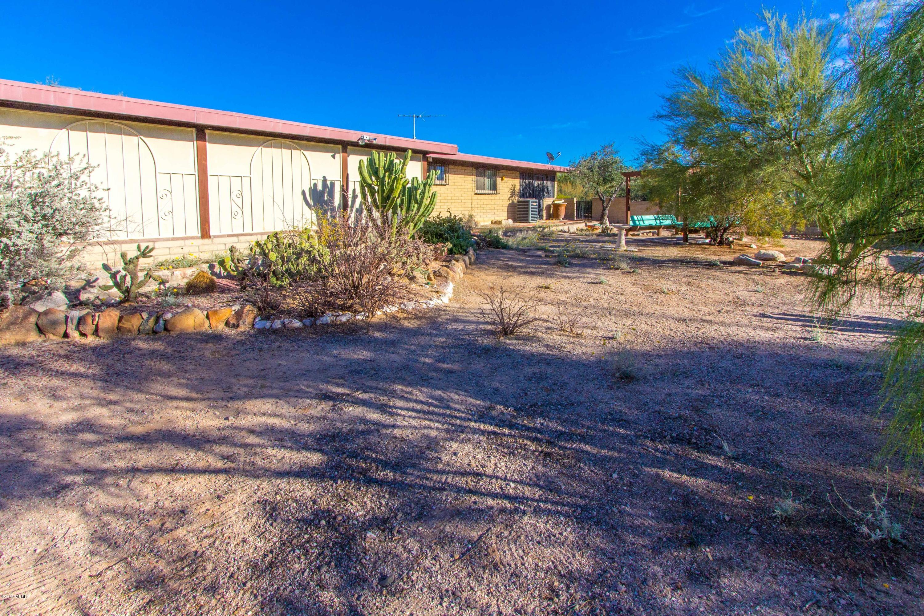 Casas Adobes Estates NO. 3-A - Residential
