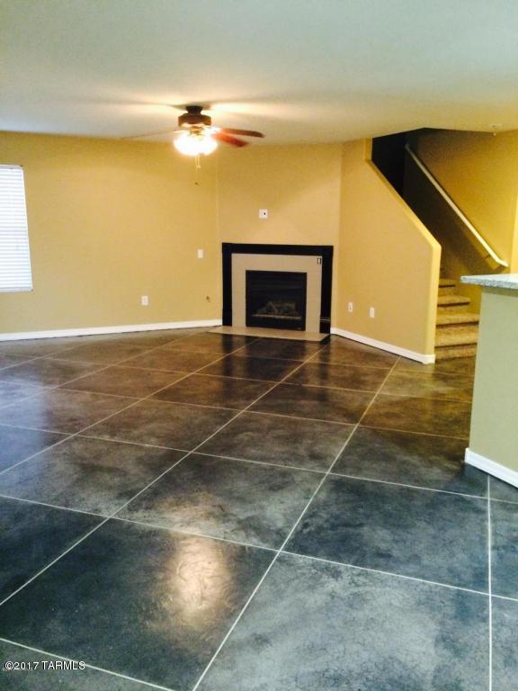 Mariposa Trail - Residential Lease