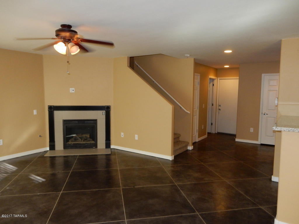 Mariposa Trail - Residential Lease
