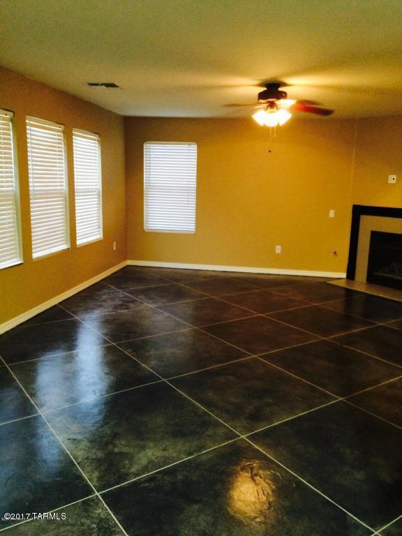 Mariposa Trail - Residential Lease