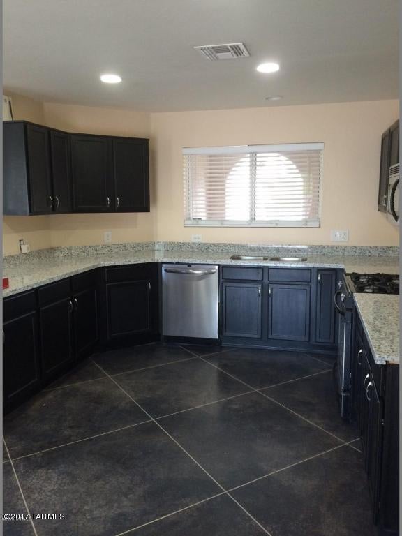 Mariposa Trail - Residential Lease