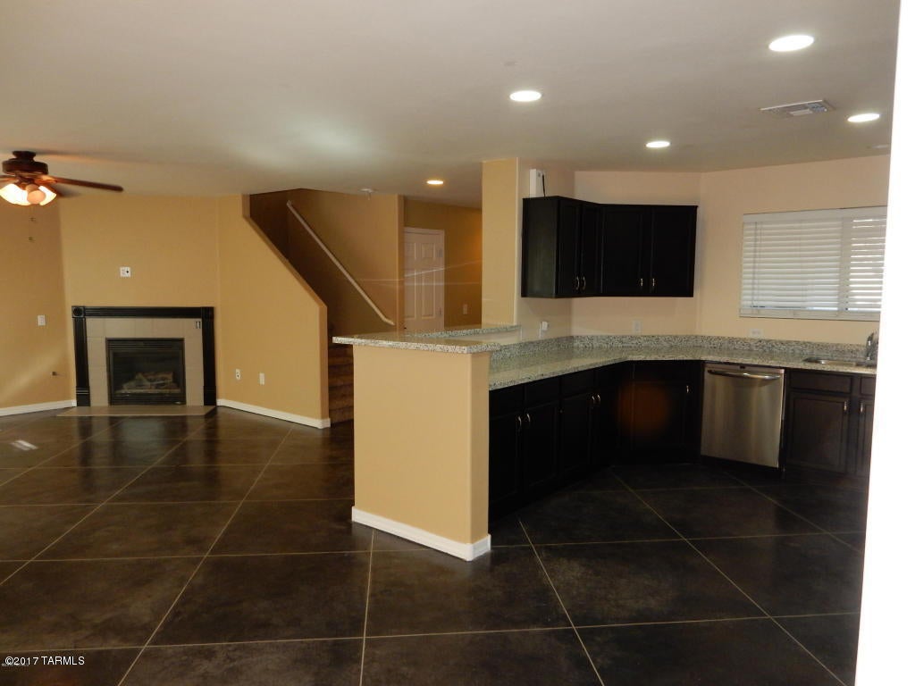 Mariposa Trail - Residential Lease