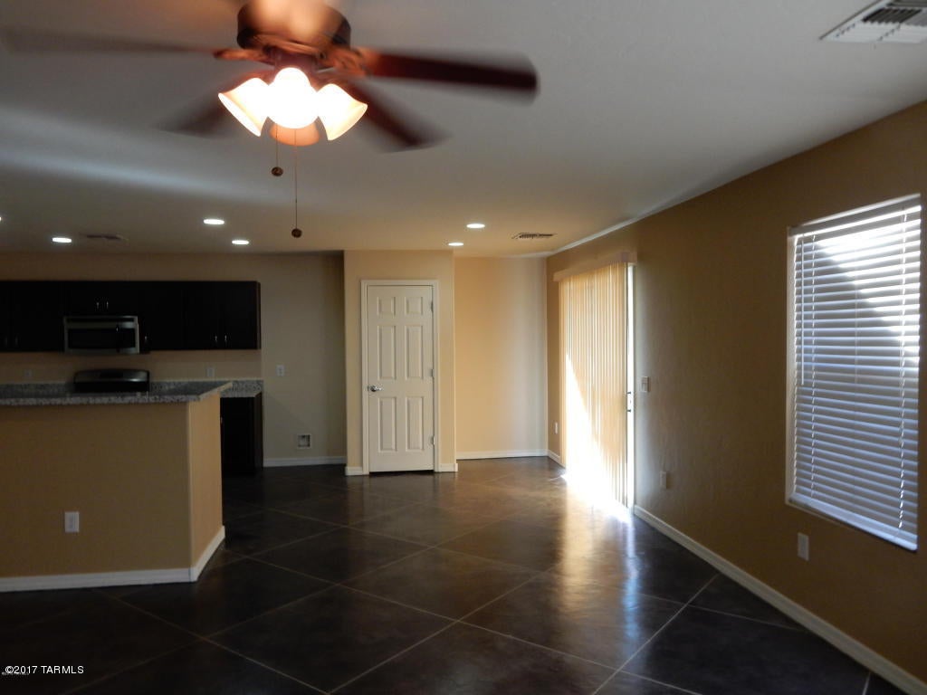 Mariposa Trail - Residential Lease