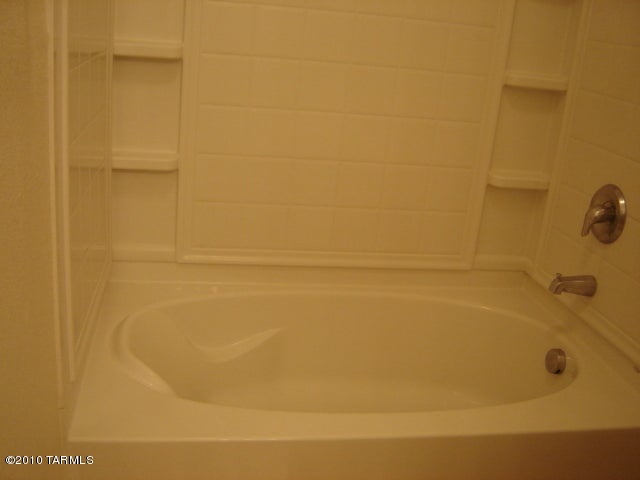 Rillito At La Cholla (1-133) - Residential Lease