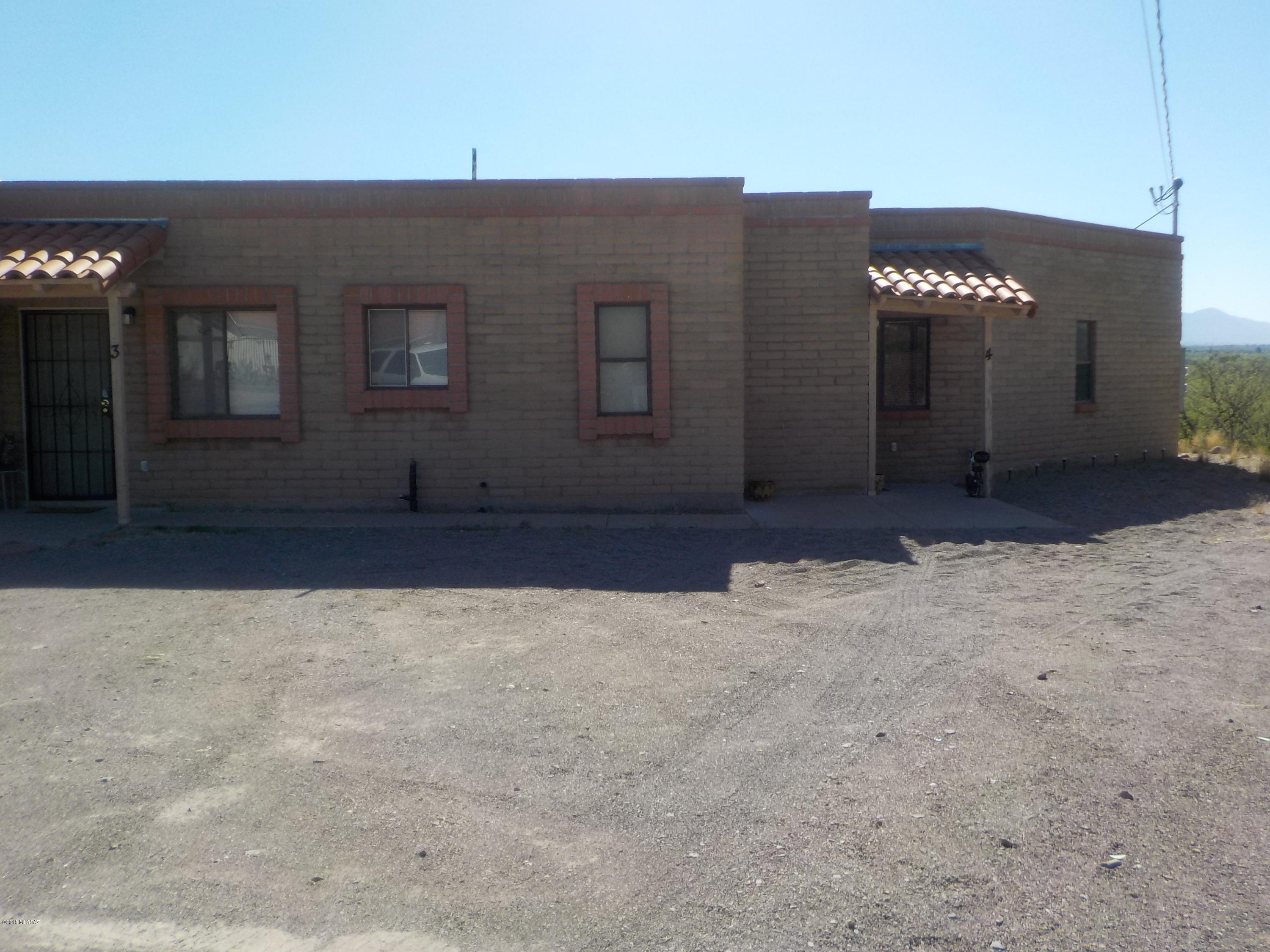 Investment opportunity fourplex. Easy access from the freeway.