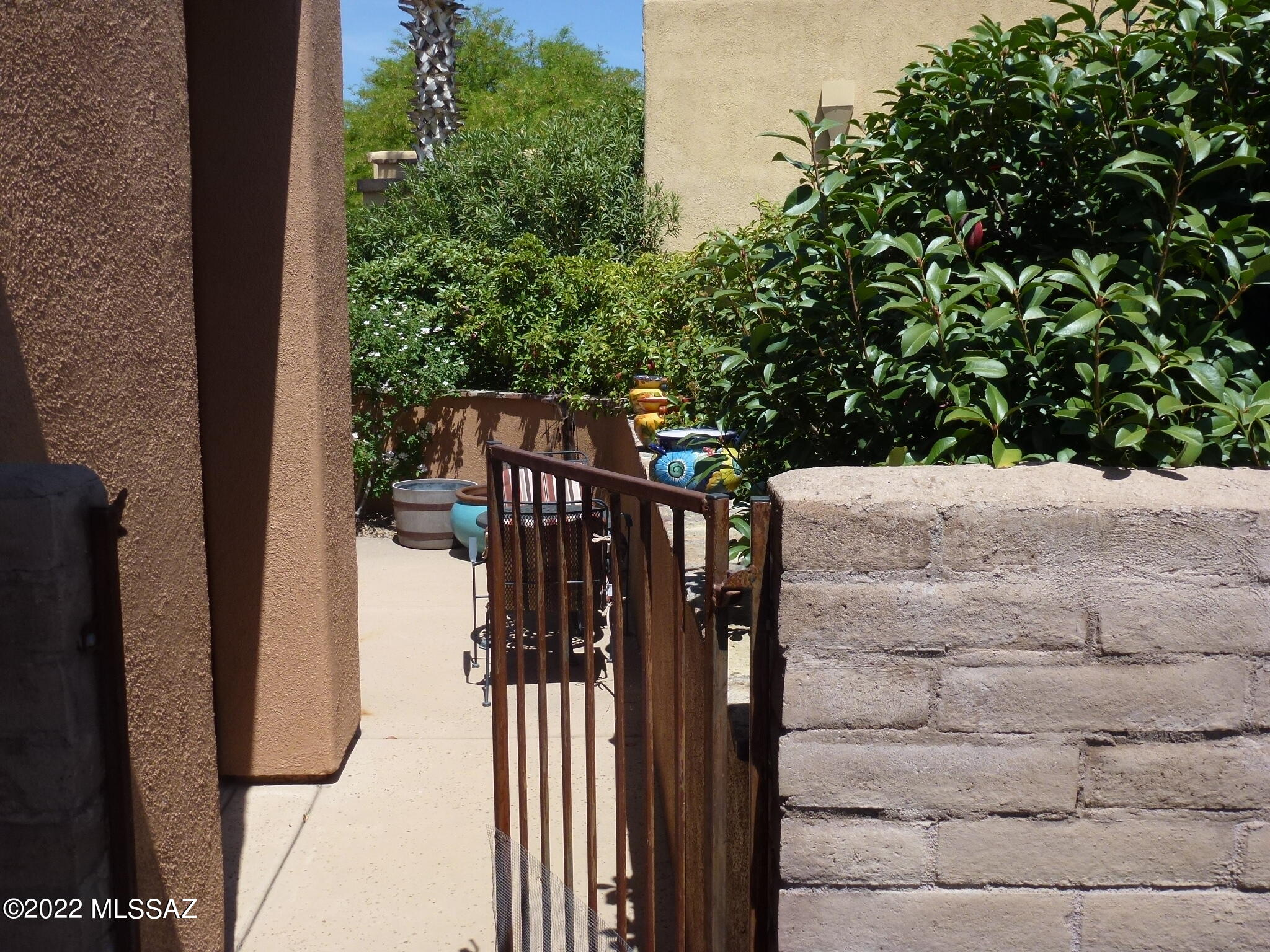 Barrio Trails Head - Residential