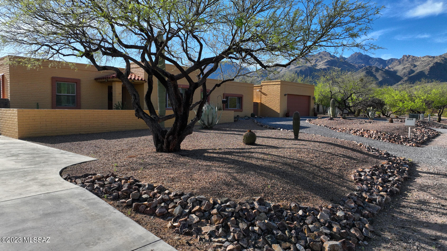 Sabino Town And Country Estates (1-77) - Residential