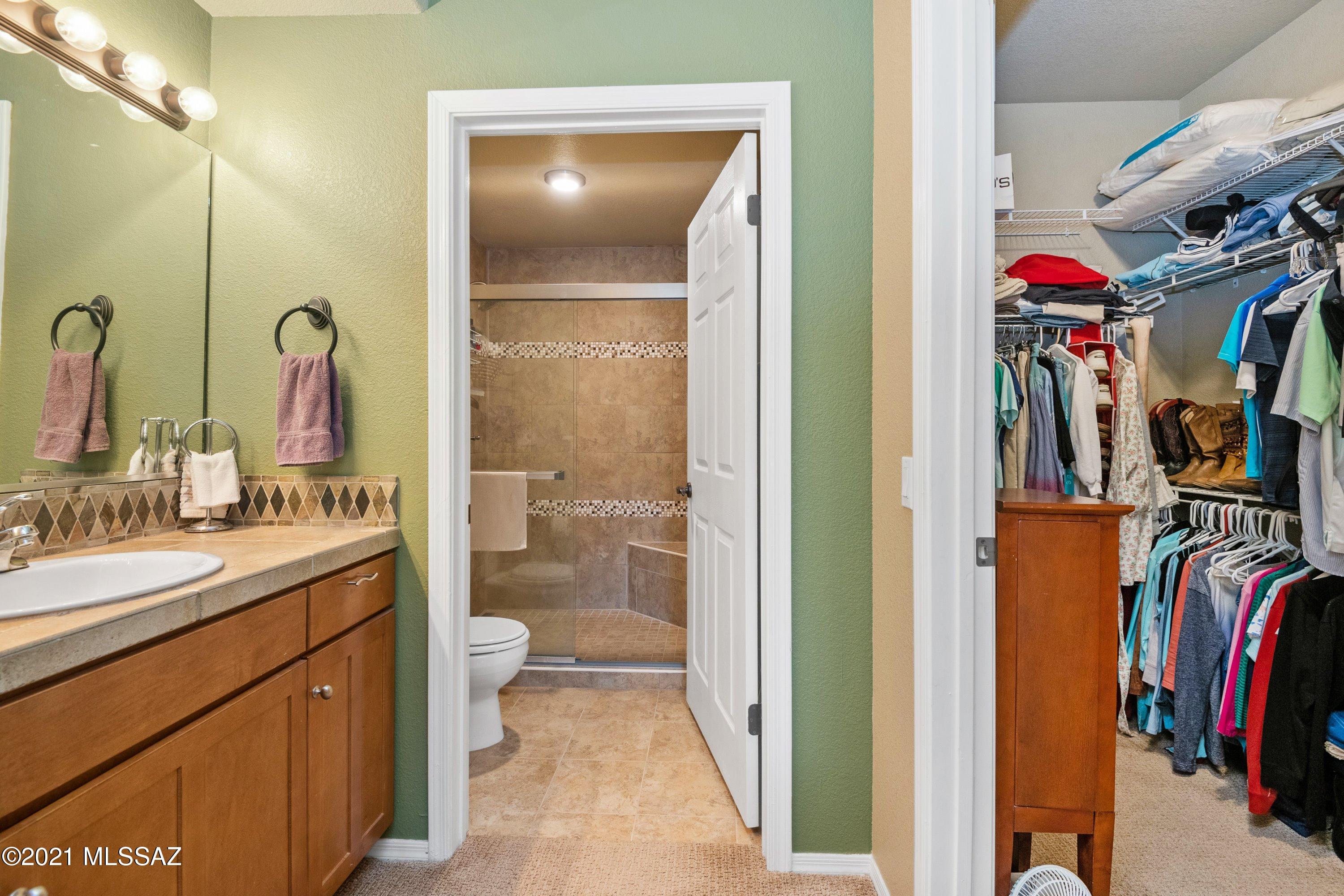Pinnacle Canyon Condominium - Residential