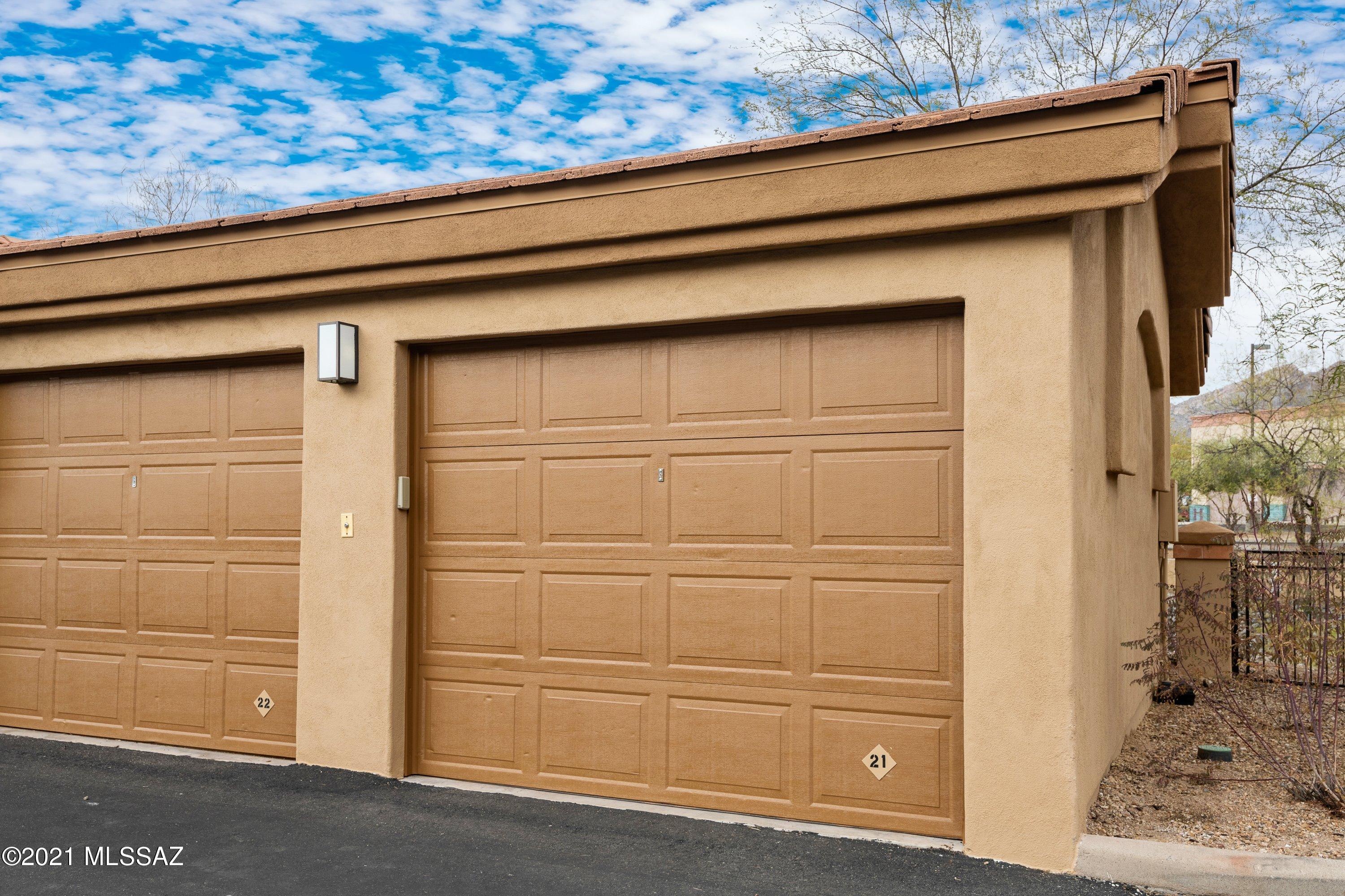 Pinnacle Canyon Condominium - Residential