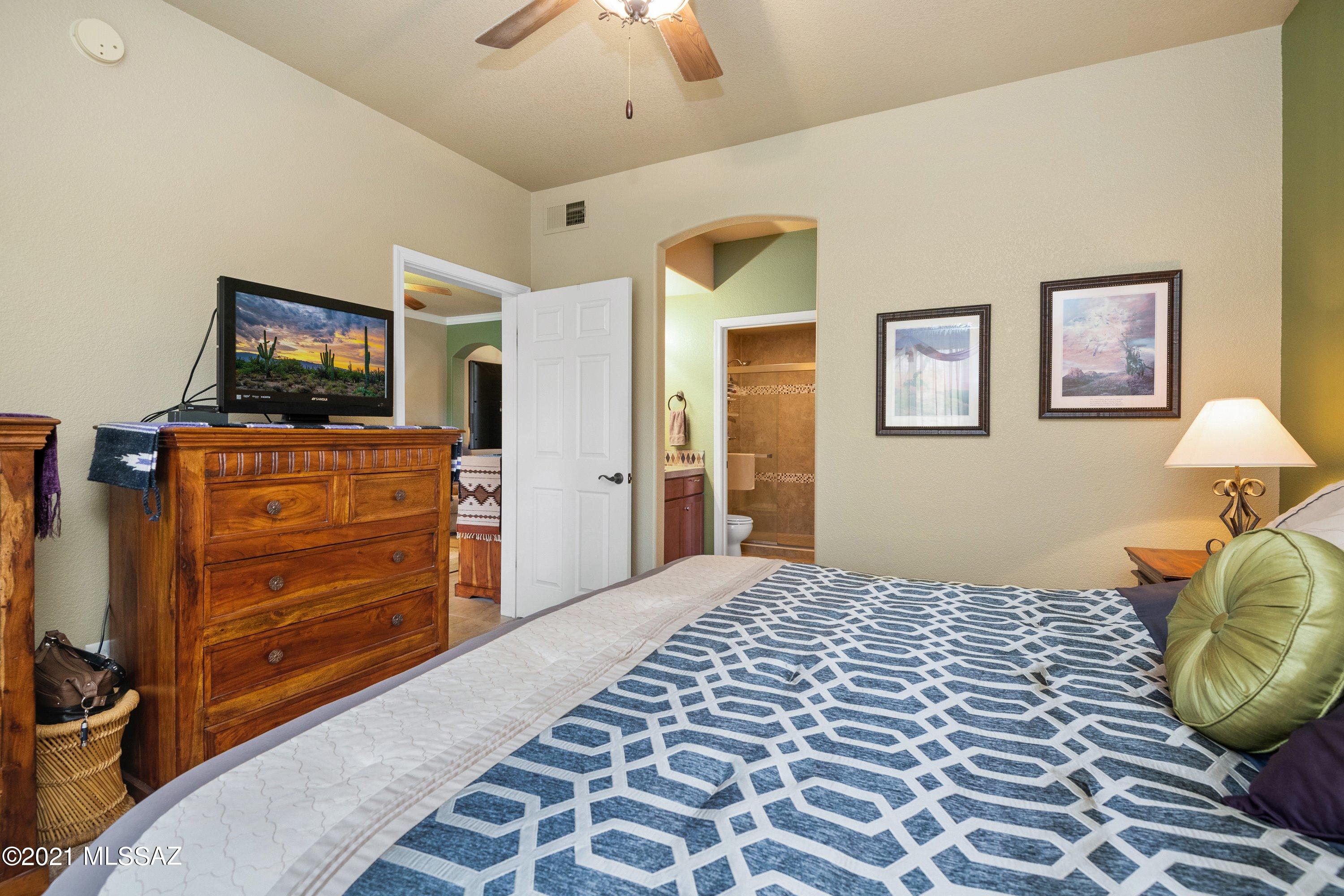 Pinnacle Canyon Condominium - Residential