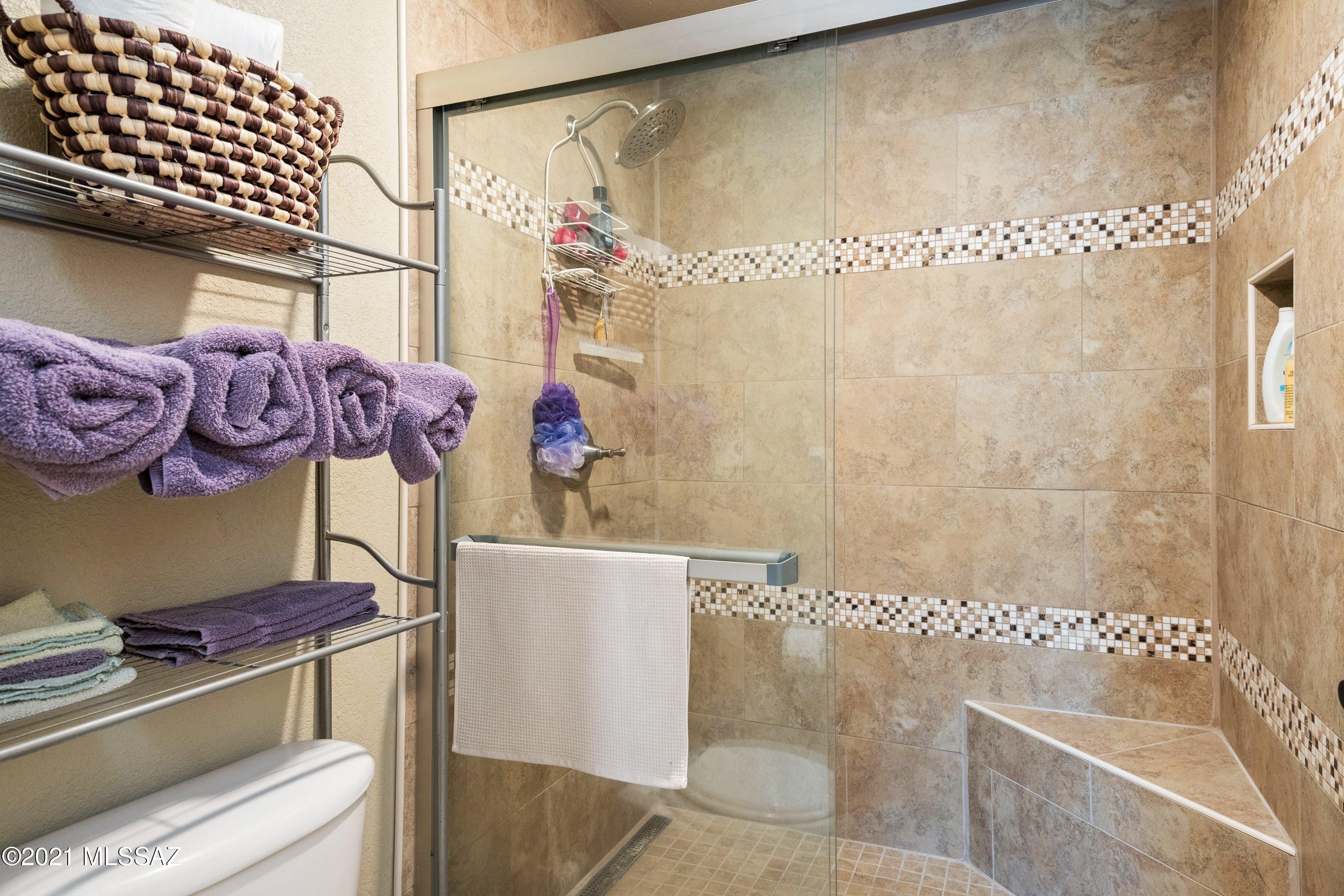 Pinnacle Canyon Condominium - Residential
