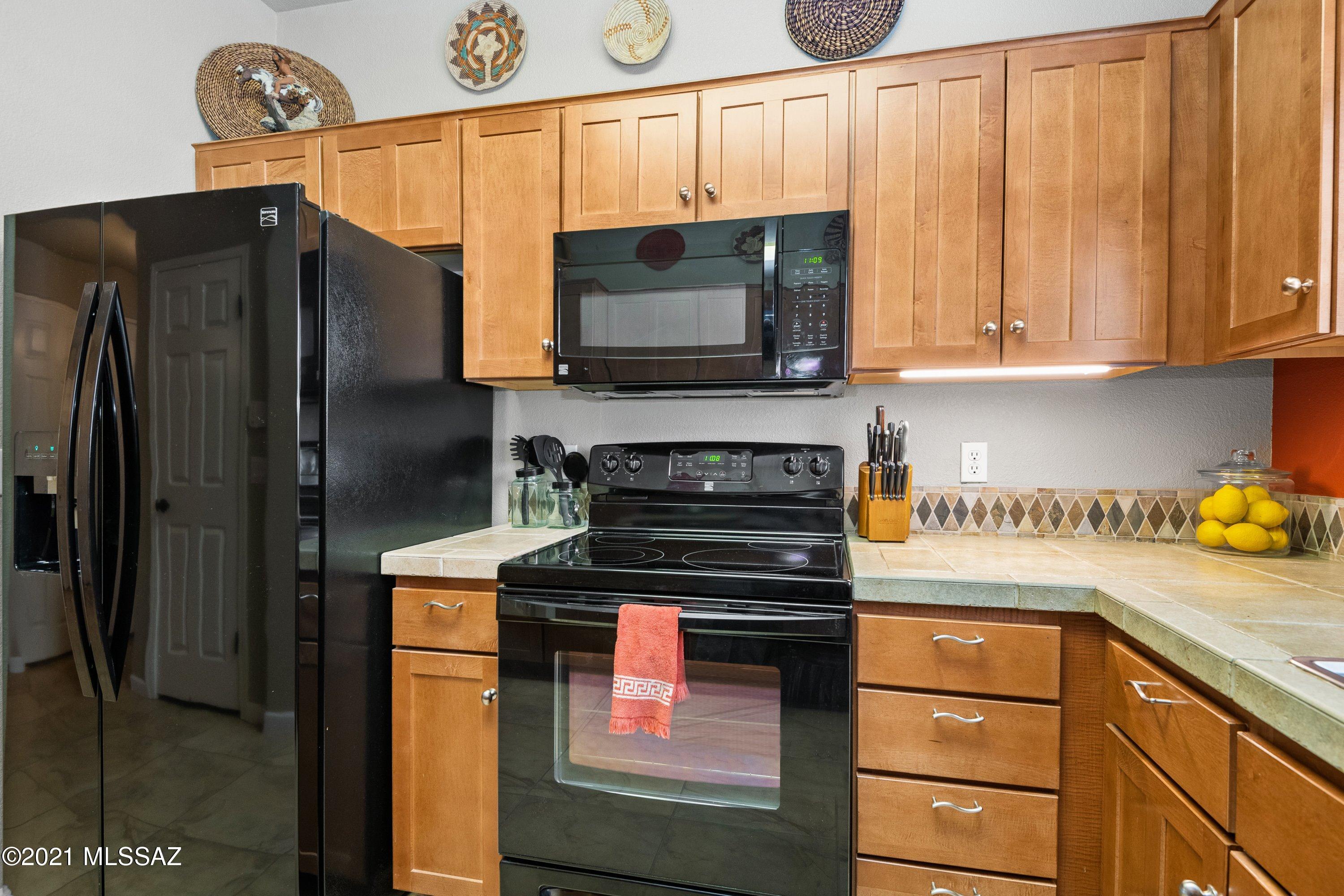 Pinnacle Canyon Condominium - Residential