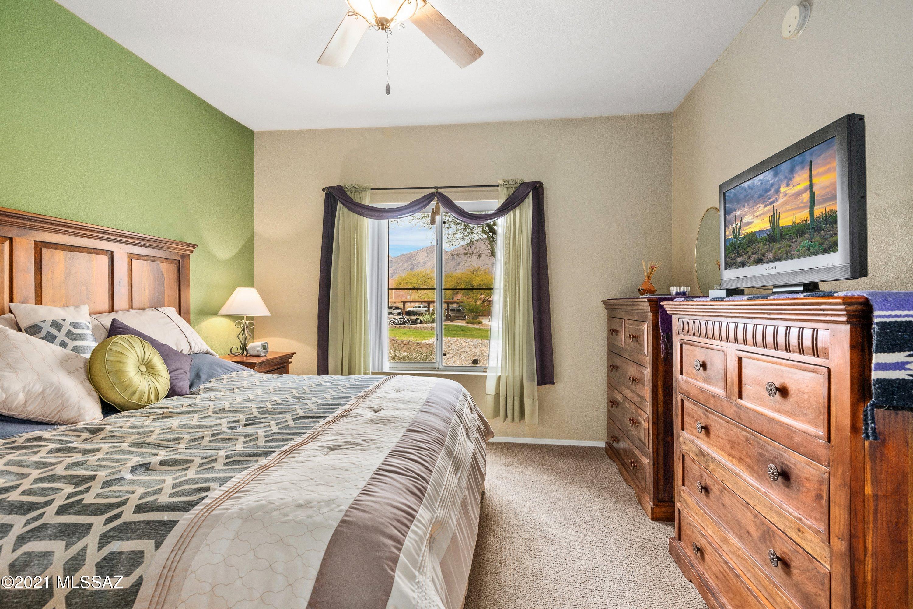 Pinnacle Canyon Condominium - Residential