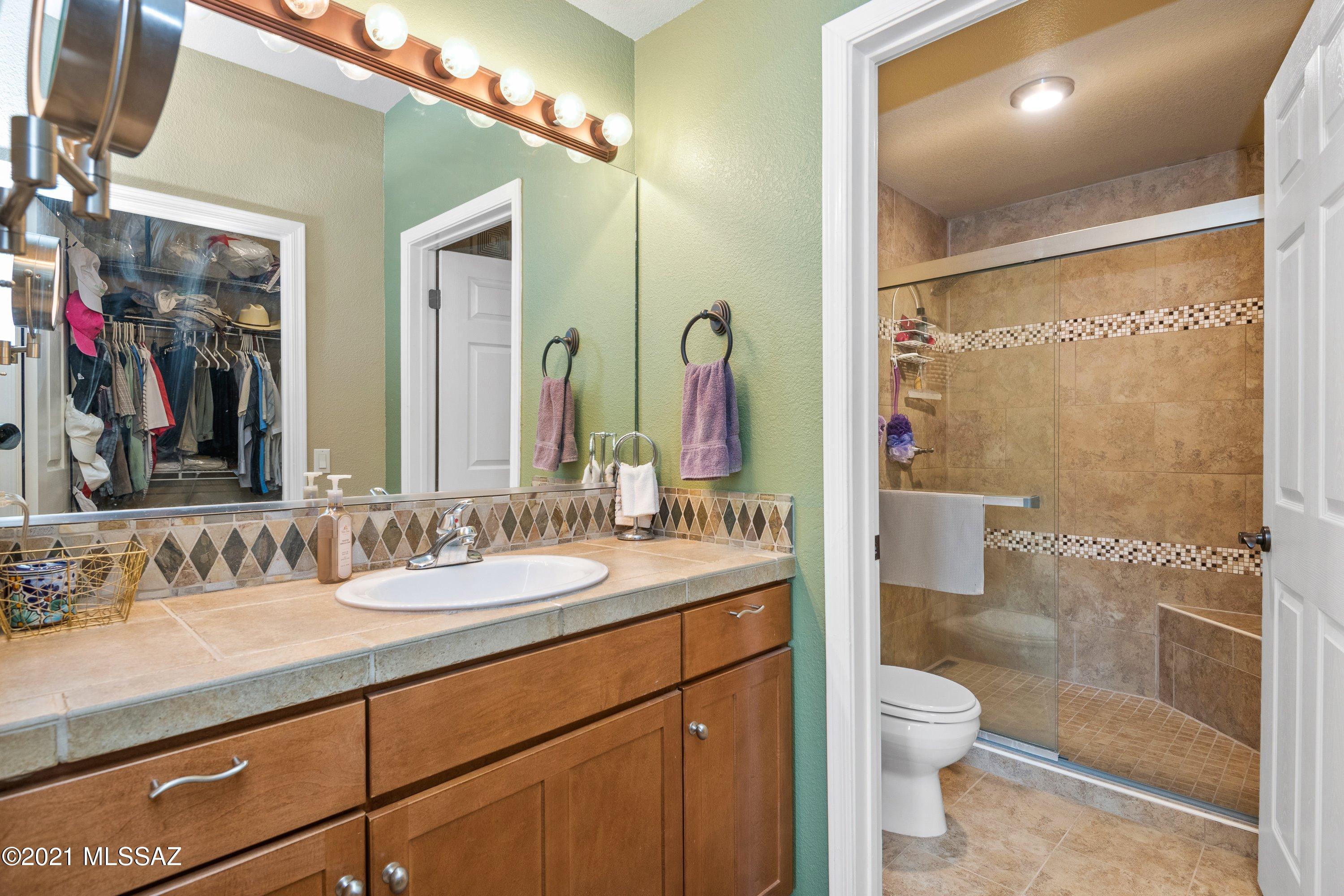 Pinnacle Canyon Condominium - Residential