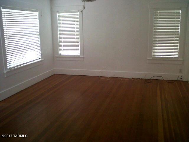 Unsubdivided - Residential Lease
