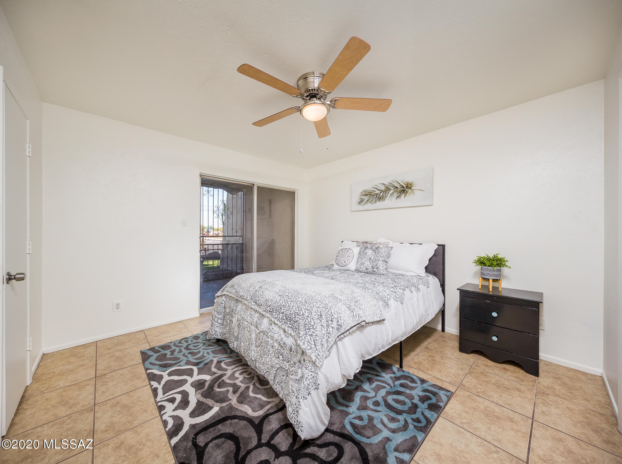 Las Colinas Condominiums - Residential