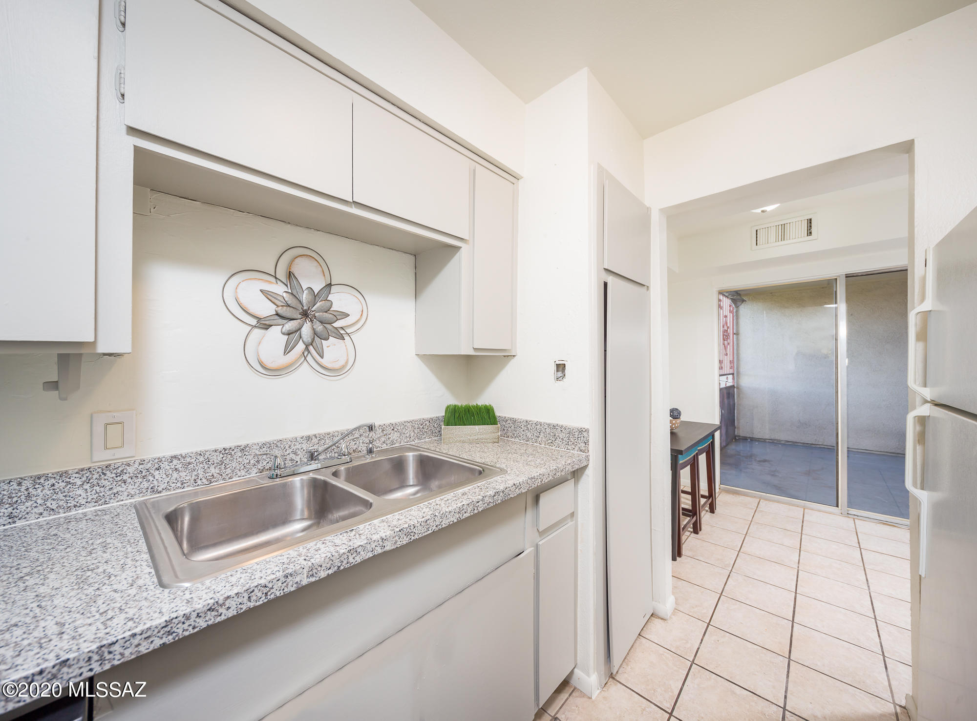 Las Colinas Condominiums - Residential