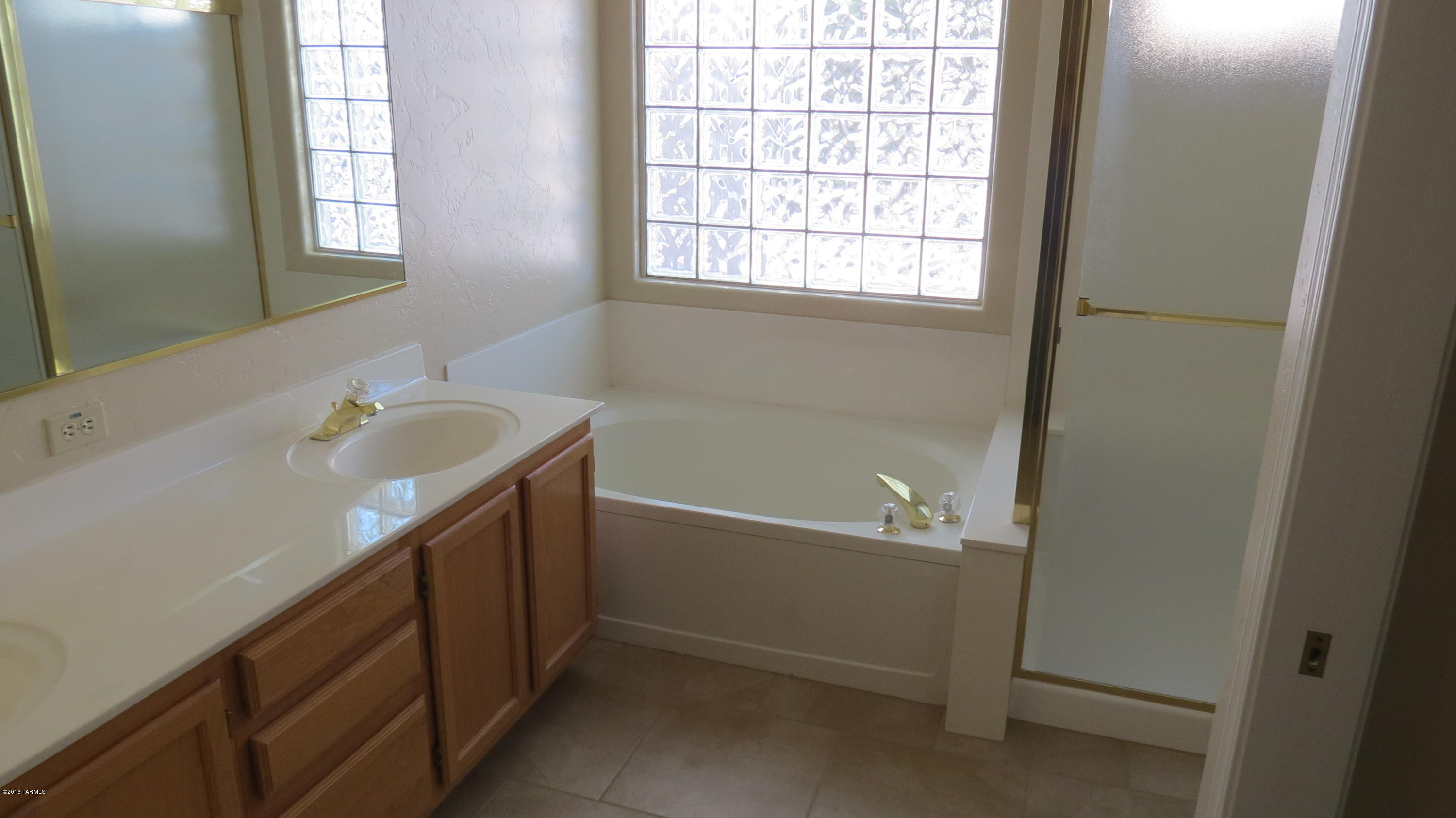 Shadow View Estates (1-85) - Residential Lease