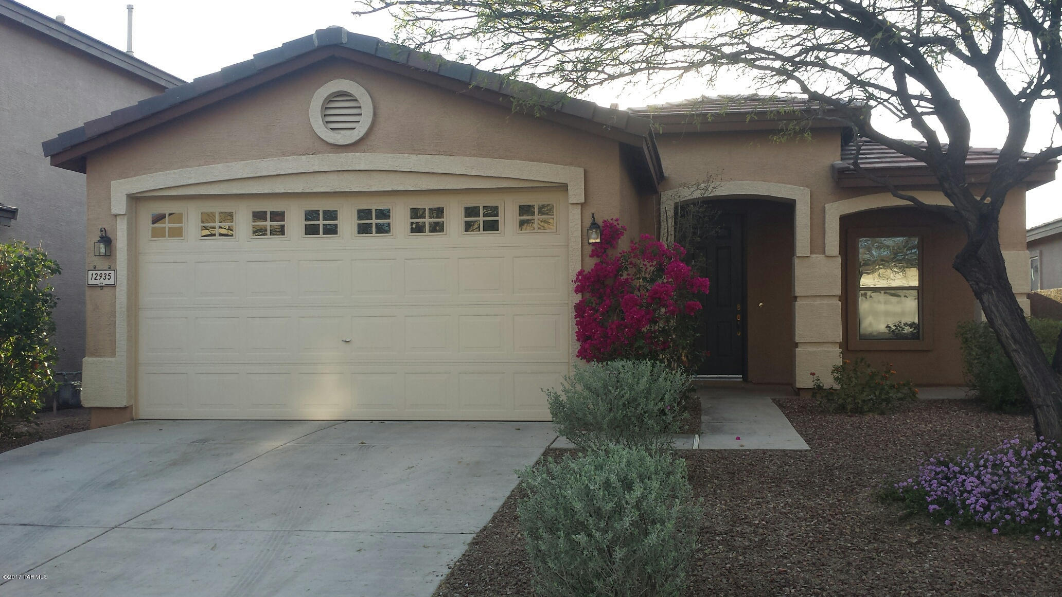 Come live in this beautifully maintained 3-bedroom, 2-bathroom home in Oro Valley, AZ. With views of the Santa Catalina Mountains from the front and sunset views from the backyard, this contemporary style home built in 2003 is ready for caring tenants to call their home. Interior walls have been recently painted, AC unit was just serviced, and a new washer & dryer set installed. Located close to shopping, medical services, parks, and top rated schools, just make this property even more desirable.