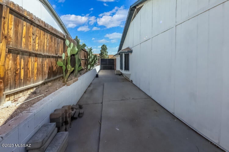 Reddington Hills (1-137) - Residential Lease