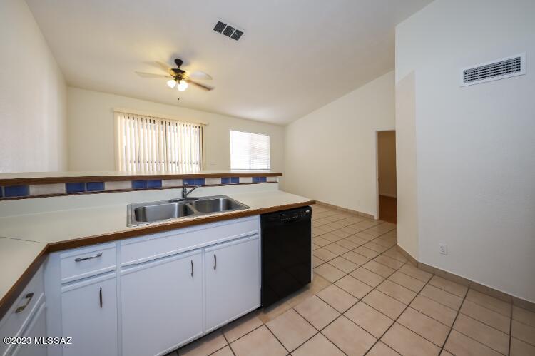 Reddington Hills (1-137) - Residential Lease