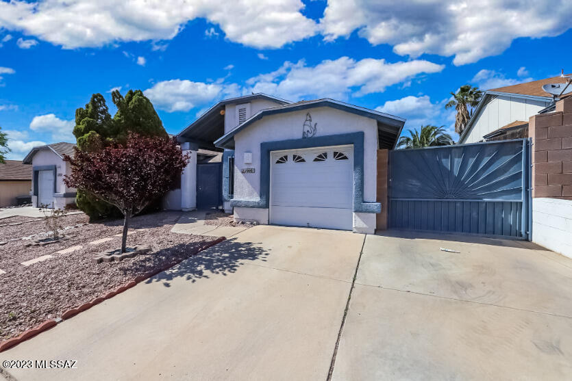 Absolutely charming home located in the quaint, quiet, tucked away neighborhood of Reddington Hills! This home has upgraded kitchen appliances, two-tone painted cabinets and a large eat-in dining area.Main bedroom with vaulted ceilings, dual vanity, cozy bay window and walk-in closet.Fabulous private, low care backyard with a must have covered patio for those hot AZ summers. This amazing neighborhood even has a community pool! Close to I-10,restaurants and shopping!