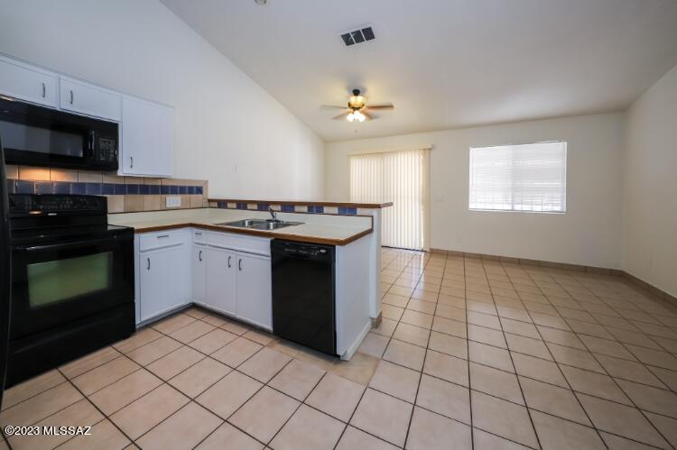 Reddington Hills (1-137) - Residential Lease