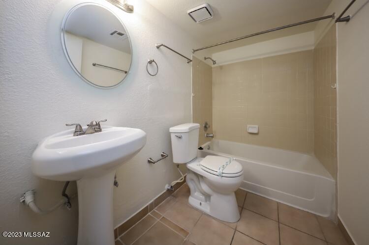 Reddington Hills (1-137) - Residential Lease