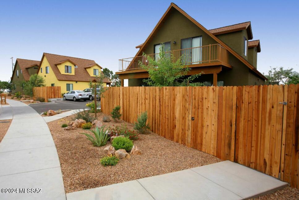 Tucson North Townhome Apts. - Residential Income
