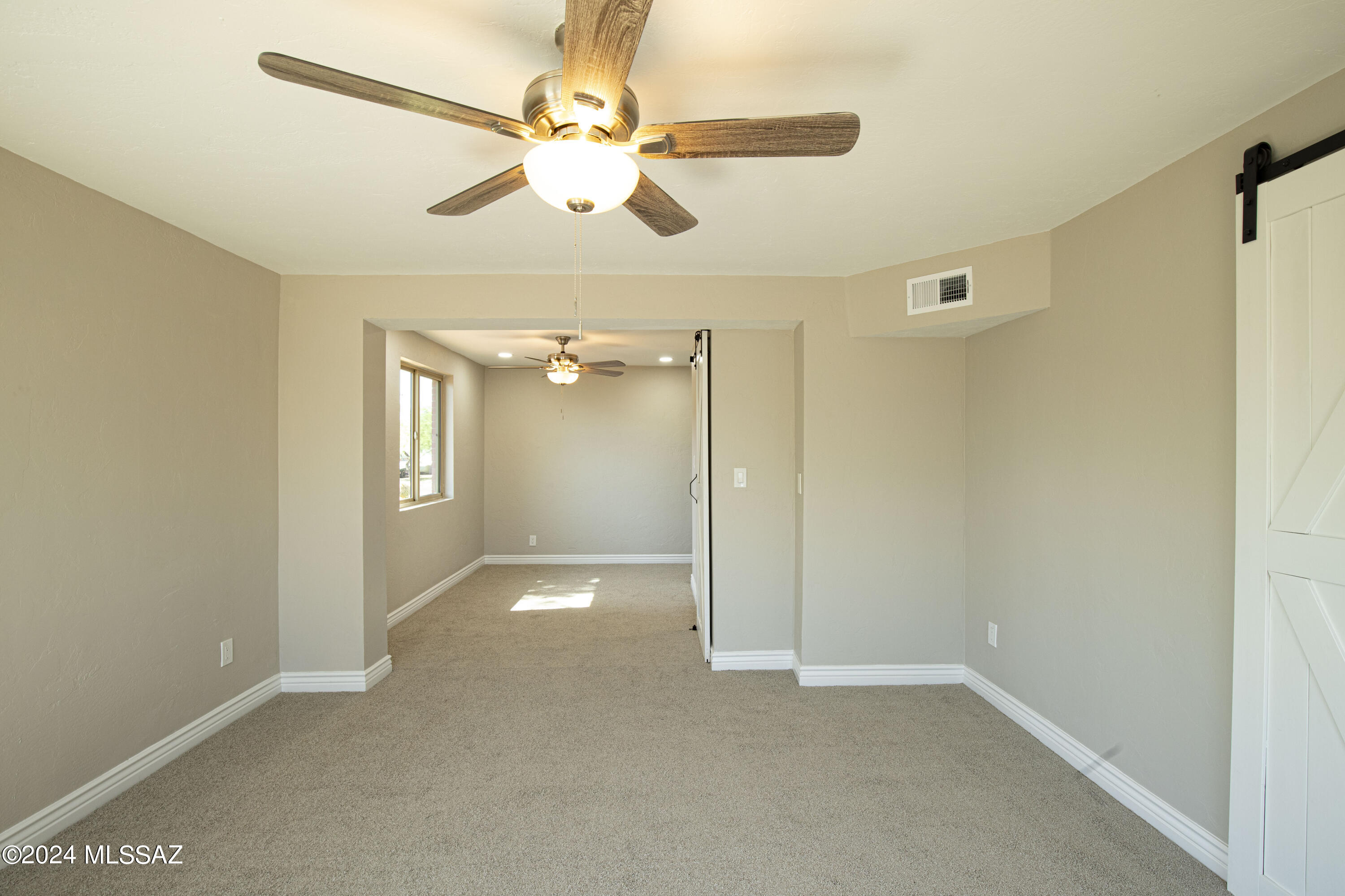 Country Club Manor - Residential