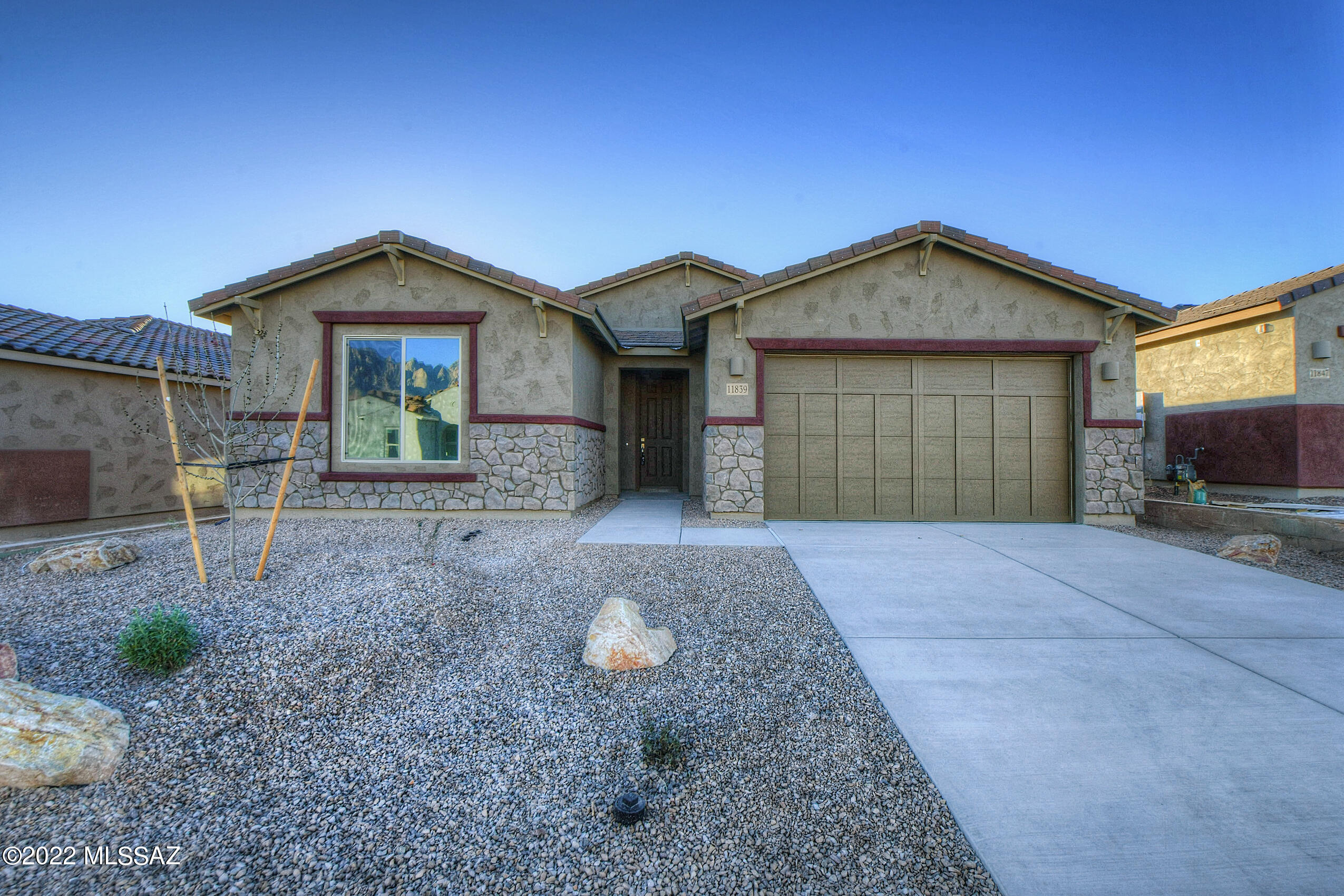 Villages At Silverhawke Phase 1 - Residential Lease