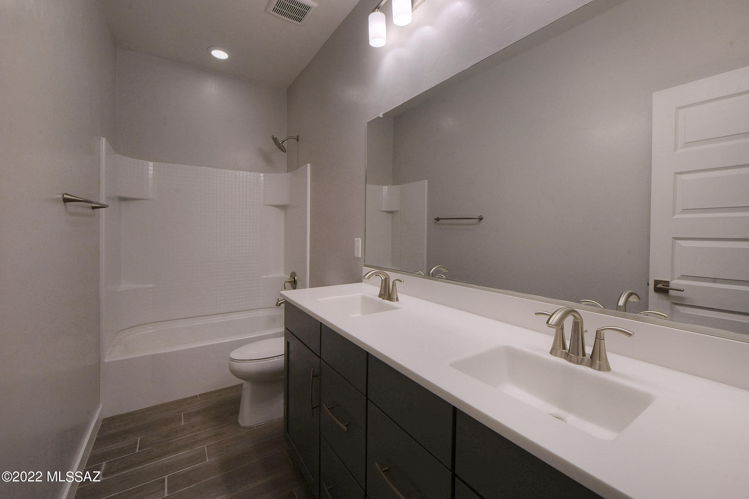 Villages At Silverhawke Phase 1 - Residential Lease