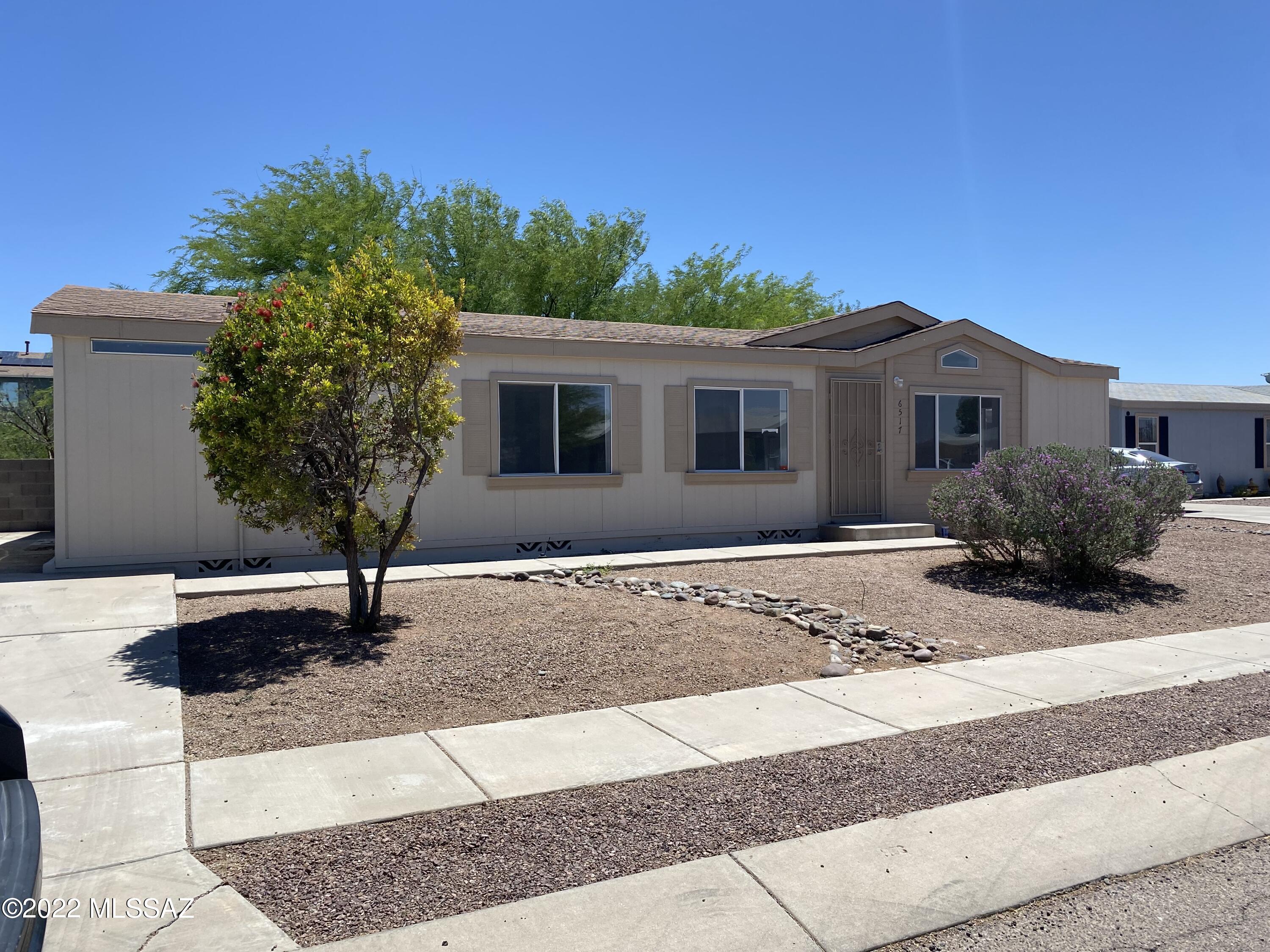 Nice open floor plan concept with Kitchen, Dining and living area. New Appliances. New Flooring though out, Freshly painted inside and out. Newer roof. Ready to move in. Owner Agent