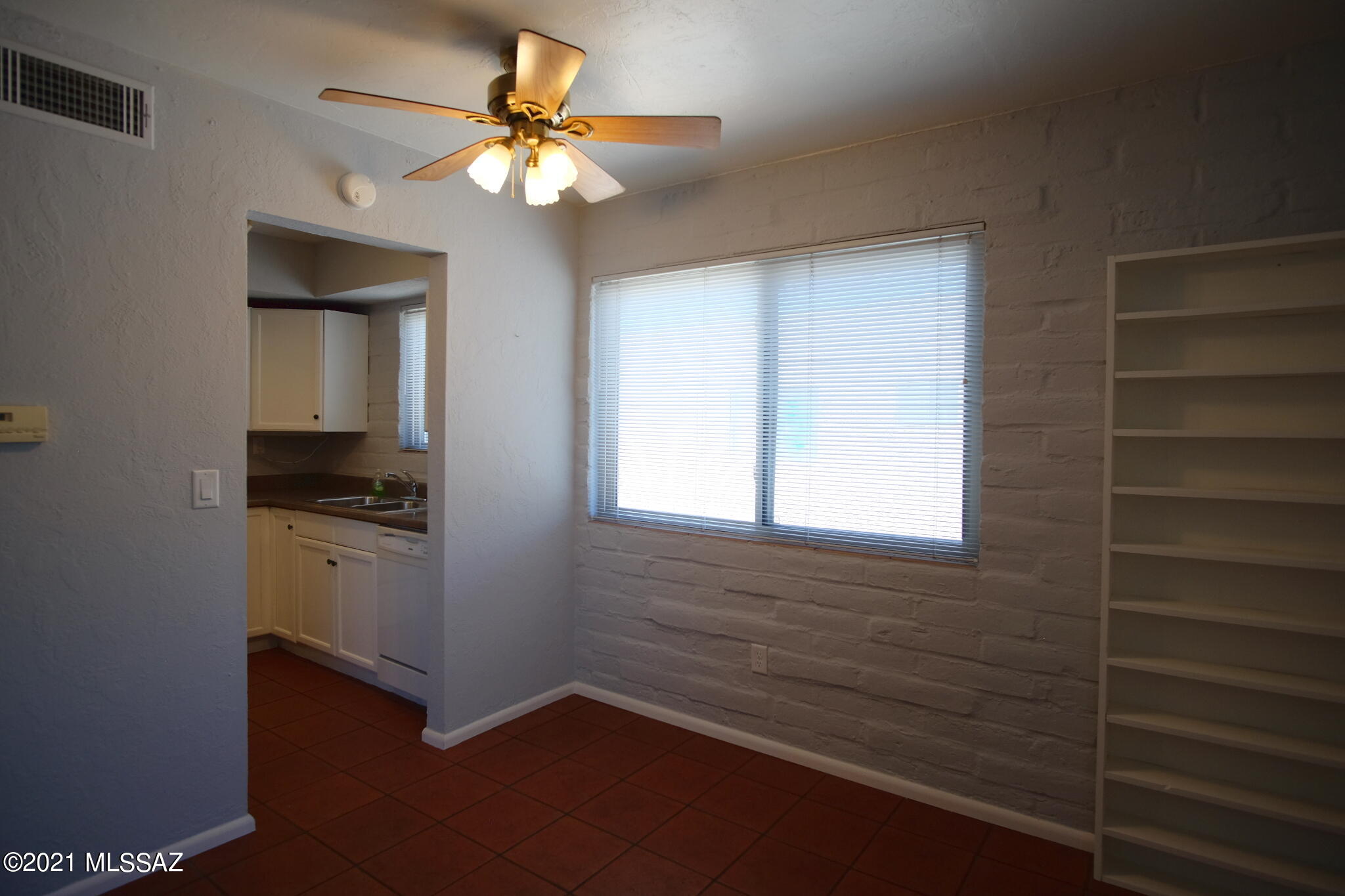 Monte Catalina Estates (1-10) - Residential Lease